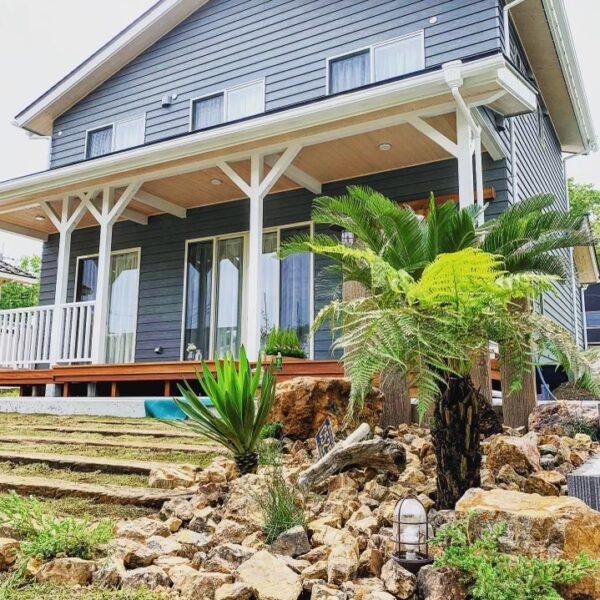 アメリカンハウスに似合うロックガーデン ~静岡県小山町~