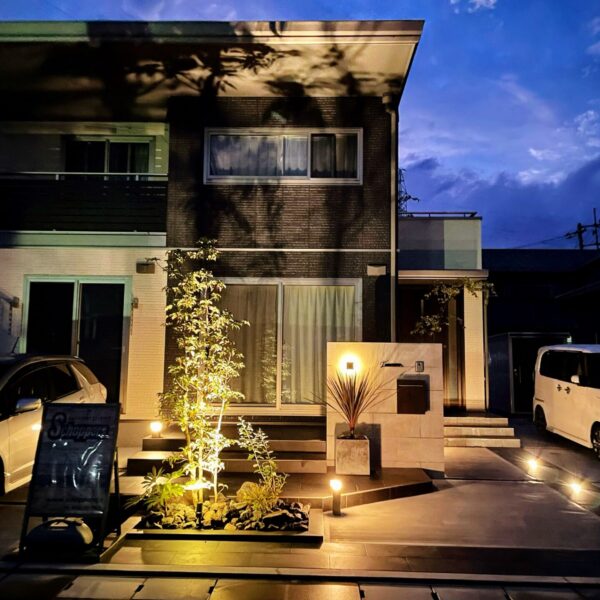 ブラックタイルで魅せる大人モダンスタイル~山梨県都留市~