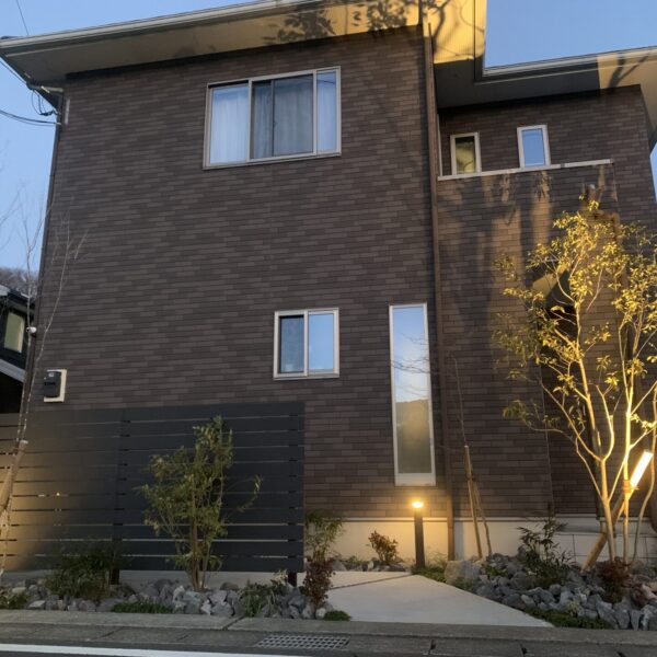 住宅街に一際目をひくアーバン・モダンスタイル ~小山町~